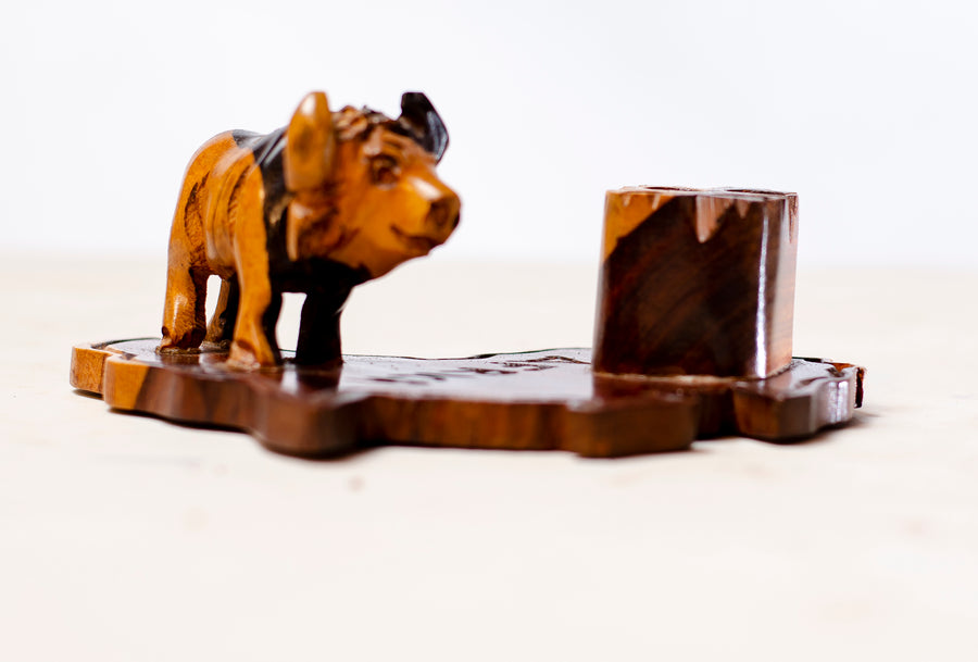 ANIMAL ENGRAVED PEN STAND ON THE AFRICAN MAP MADE  OF TEAK EBONY WOODS