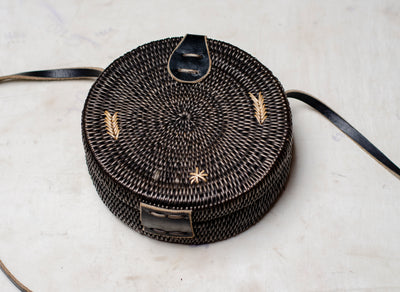 black makenge root handbag